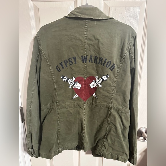 Gypsy Warrior Utility Jacket w Heart & Daggers Detail, Military Green, Size L - Picture 6 of 7